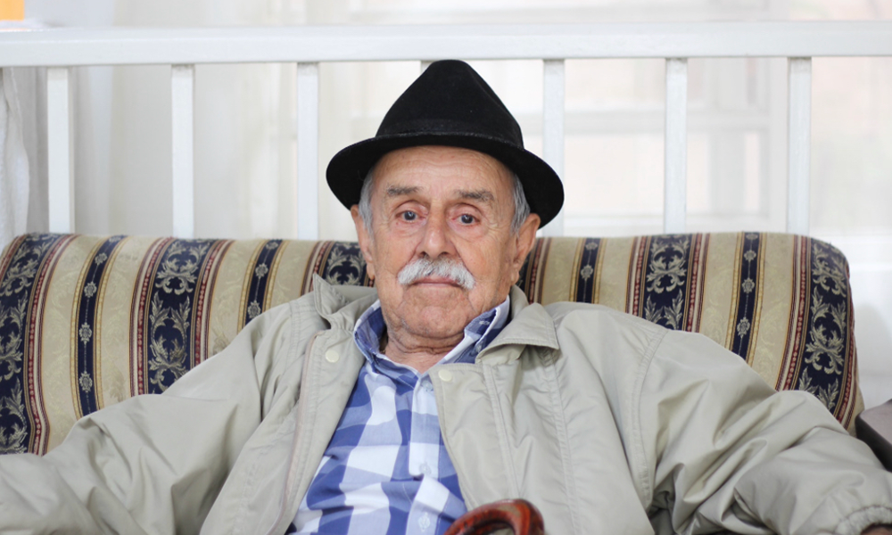 高齢者に広まる大麻使用